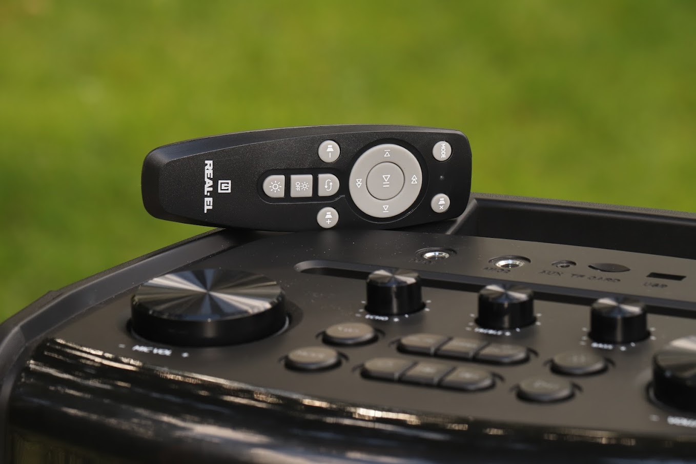 REAL-EL_X-797_portable_acoustics